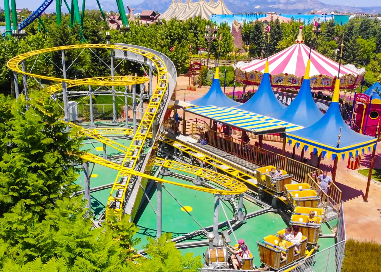 zippy-zappy-coaster.webp?w=1280